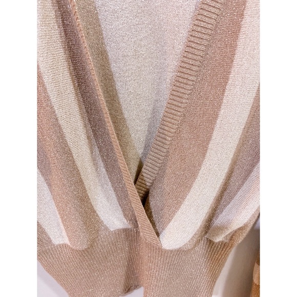 BCBGMaxazria Beautiful Vertical Stripe Top - Picture 6 of 7